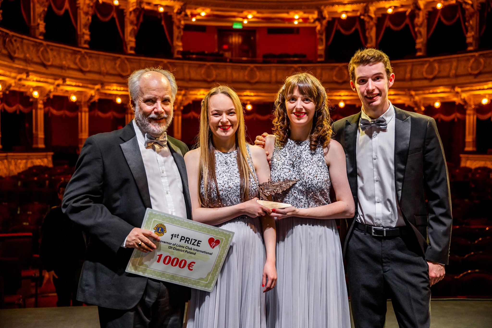 Classic Harmony on stage at the Lions Club World Song Festival for the Blind 2019 in Krakow